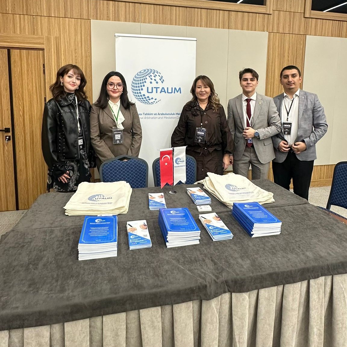 Ankara Üniversitesi Hukuk Fakültesi Hukukta Arabuluculuk ve Tahkim Topluluğu tarafından düzenlenen ve UTAUM’un ana sponsorluğunu üstlendiği L’INCONTRO: 100 Yılın Resepsiyonu gerçekleştirildi.